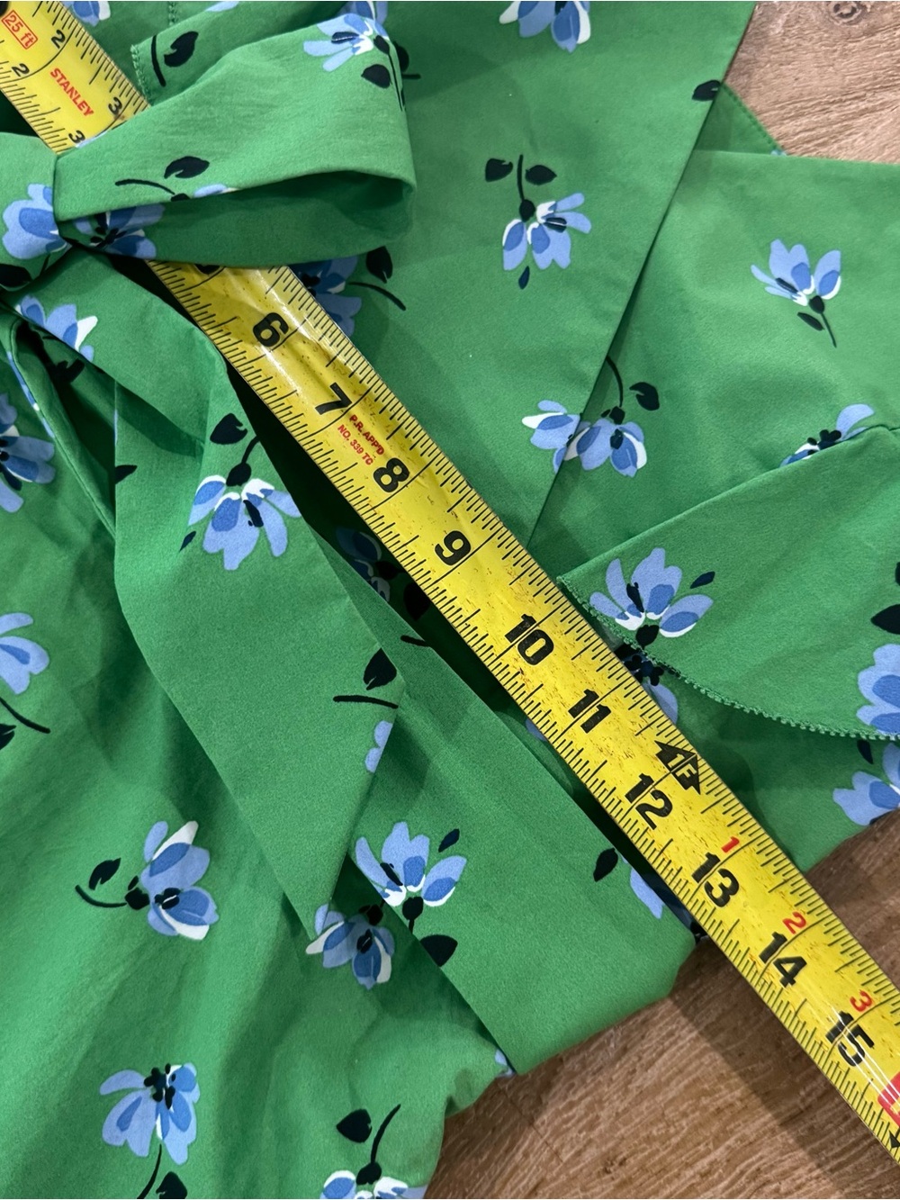 Kate Spade Green Floral Ruffle V-Neck Dress with tie belt size 2 - Picture 8 of 8